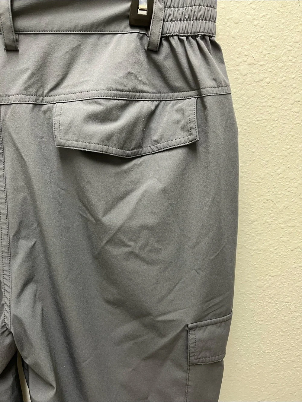 OUTDOOR SPORTS Men's Gray Cargo Pants US 36 Nylon Spandex Pockets Straight Leg - Picture 7 of 10